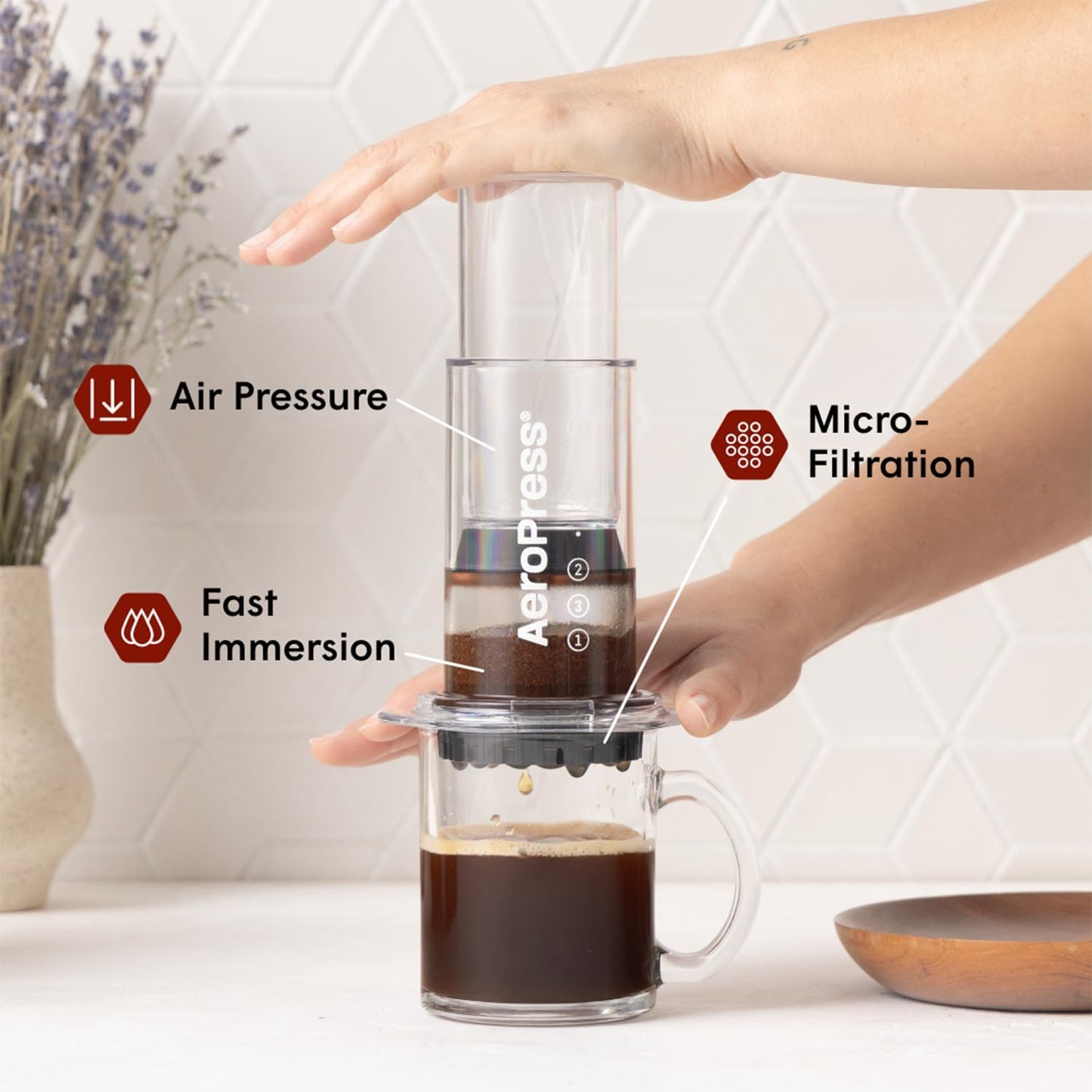AeroPress Coffee Maker - Clear & Colors | Cafetera AeroPress