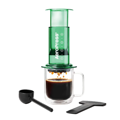AeroPress Coffee Maker - Clear & Colors | Cafetera AeroPress