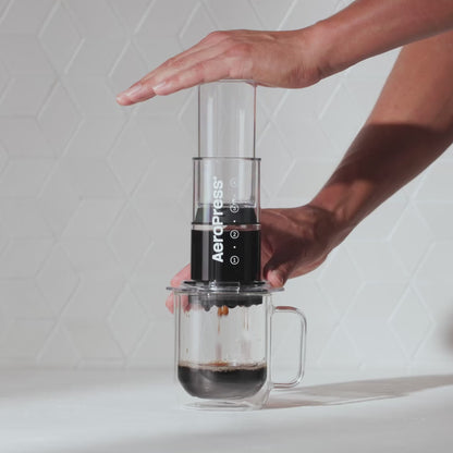 AeroPress Coffee Maker - Clear & Colors | Cafetera AeroPress